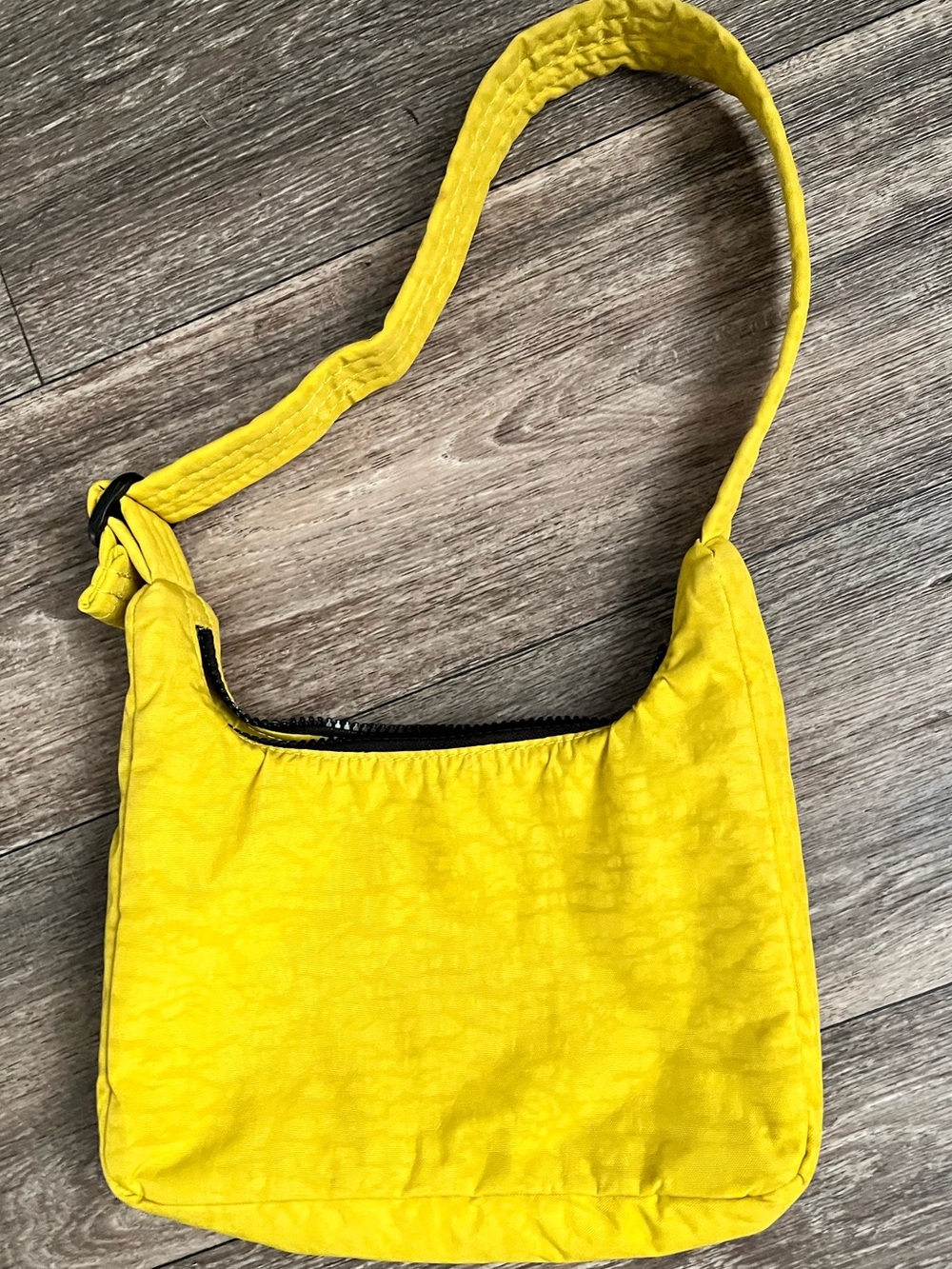 BAGGU nylon small shoulder bag SOUR